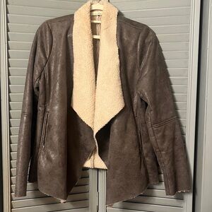 Les Amid Fur Lined Vegan Leather Jacket, Zip Pockets, Collar, Hi-Low Hem, Size M